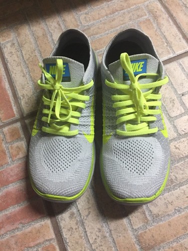 nike flyknit lime green