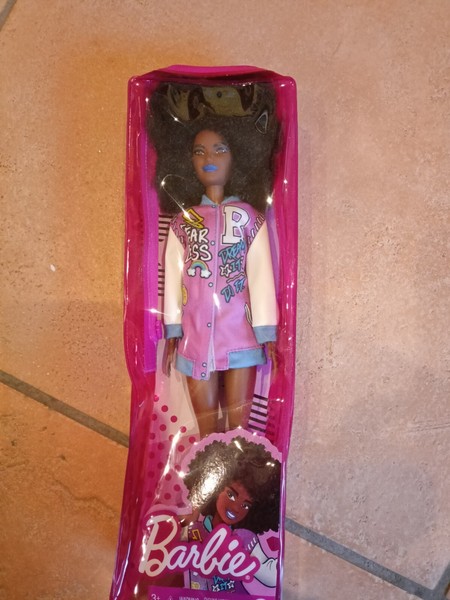 Barbie 156 Basic. Nueva, Sin Usar.