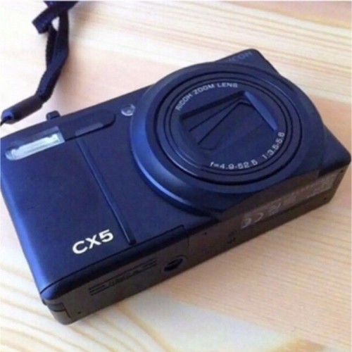 Appareil Photo Ricoh CX3 10MP Zoom 10.7x + Carte 4Go - Occasion