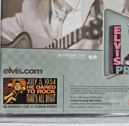 Elvis Presley #2 Early 60's Rockabilly McFarlane Figure W/Stand & 3 Bonus Cards - Picture 8 of 10