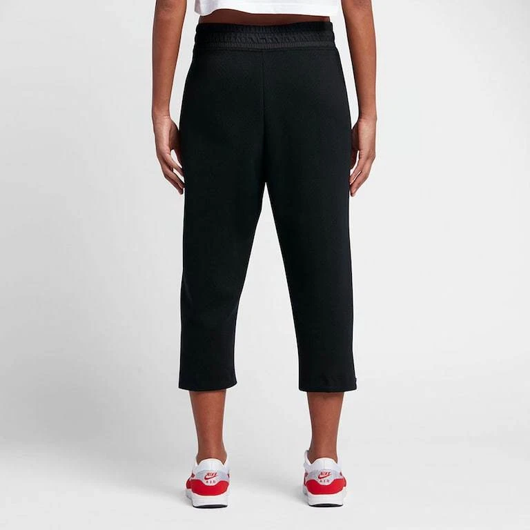 Nike tech fleece cropped best sale pants