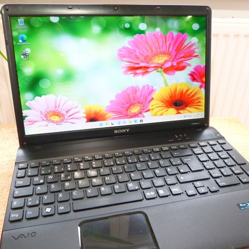 Sony Vaio EB PREMIUM 15 Zoll Allrounder l 8GB RAM NEU l SSD Windows 11 TURBO i5 - Bild 2 von 11
