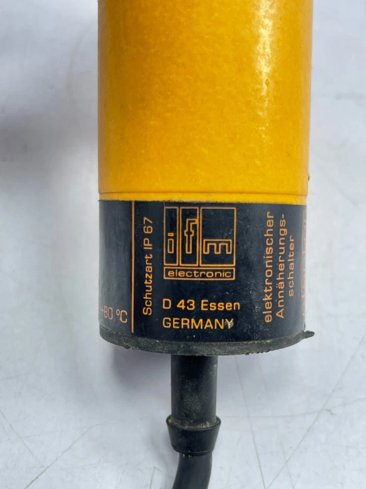 IFM Efector IB-3020LAPOG Inductive Sensor Switch Cable 20mm nb 10-55V IP 67 40Hz - Image 4 of 4