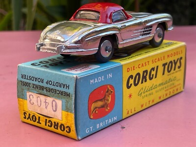 Corgi Toys 304S Mercedes 300SL Hardtop Roadster - Echelle 1/43 - Zamak Rouge/chrome - Near Mint