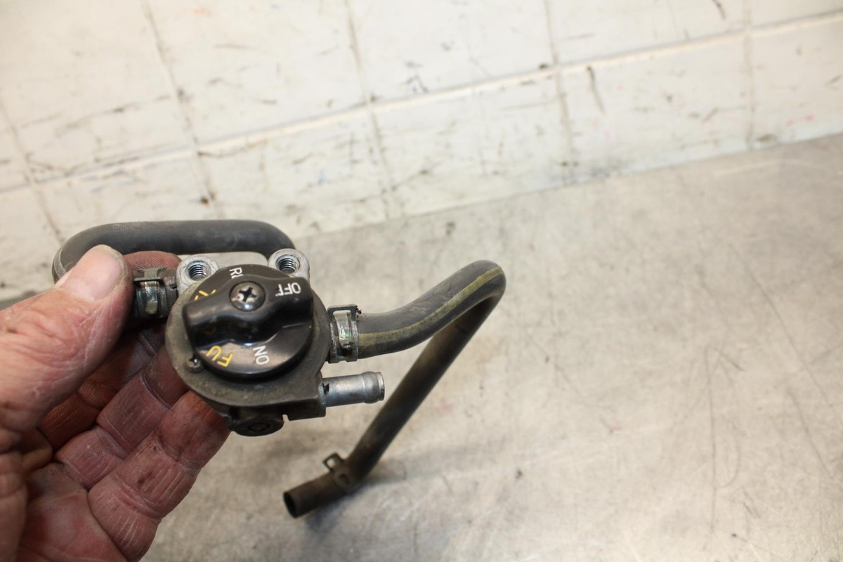 2001 Kawasaki Ninja ZX6 ZX600E FUEL GAS TANK PETCOCK SHUT ON OFF