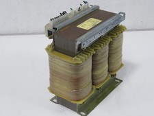 SIEMENS 4AP2795-0AV70-8Y AUTOTRANSFORMER 21KVA 480/440V PRI 400V T196450