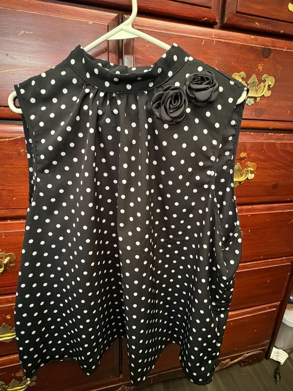 Women's Elegent Black And White Polka Dot Blouse