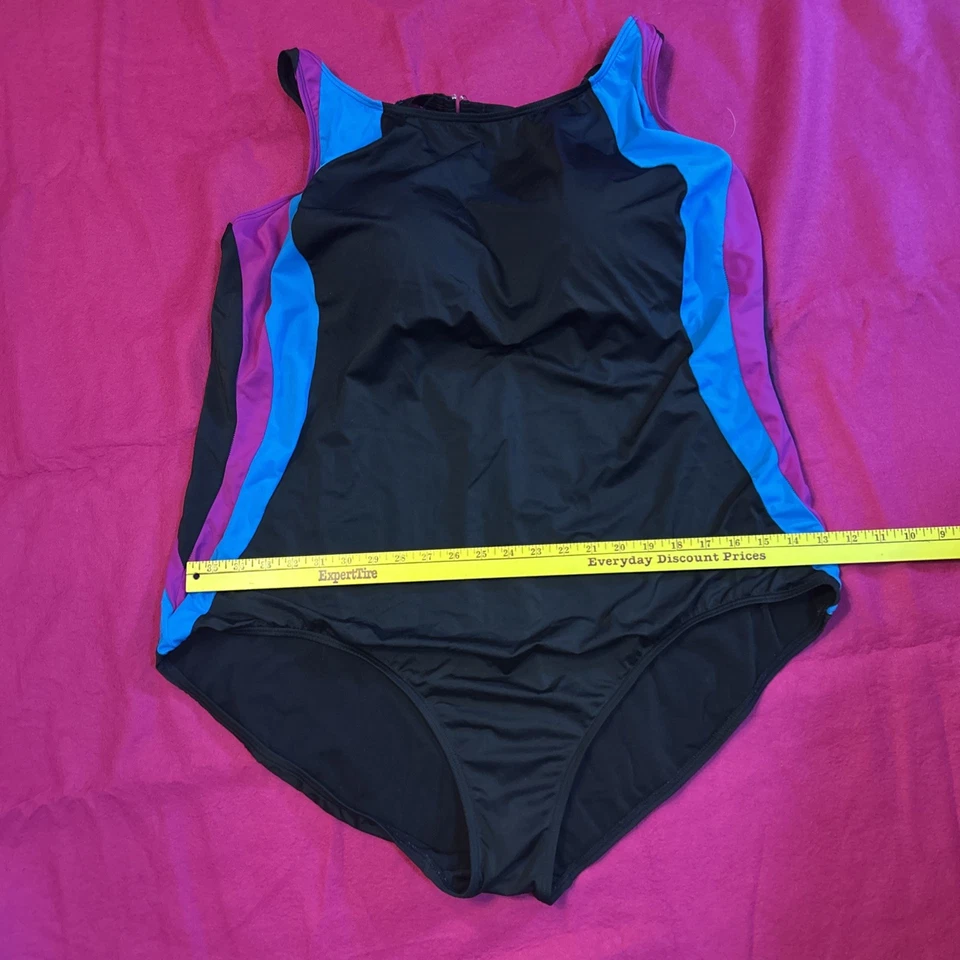 Swimsuits For All One Piece Black /Fuchsia Suite + Swim Shorts Size 6X Shelf Bra - Image 3 of 4