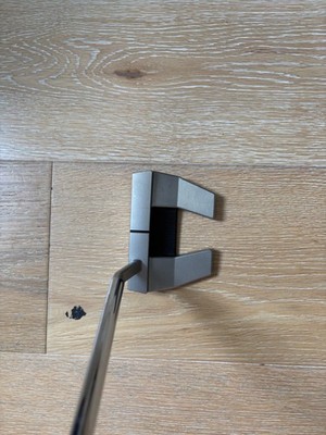 MINT - 2025 scotty cameron phantom 5.5