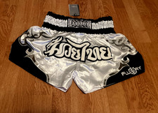 Thai Boxing Short Hose Kickboxen UNISEX Gr.M Fb.: Weiß BRANDNEU mit Etikett