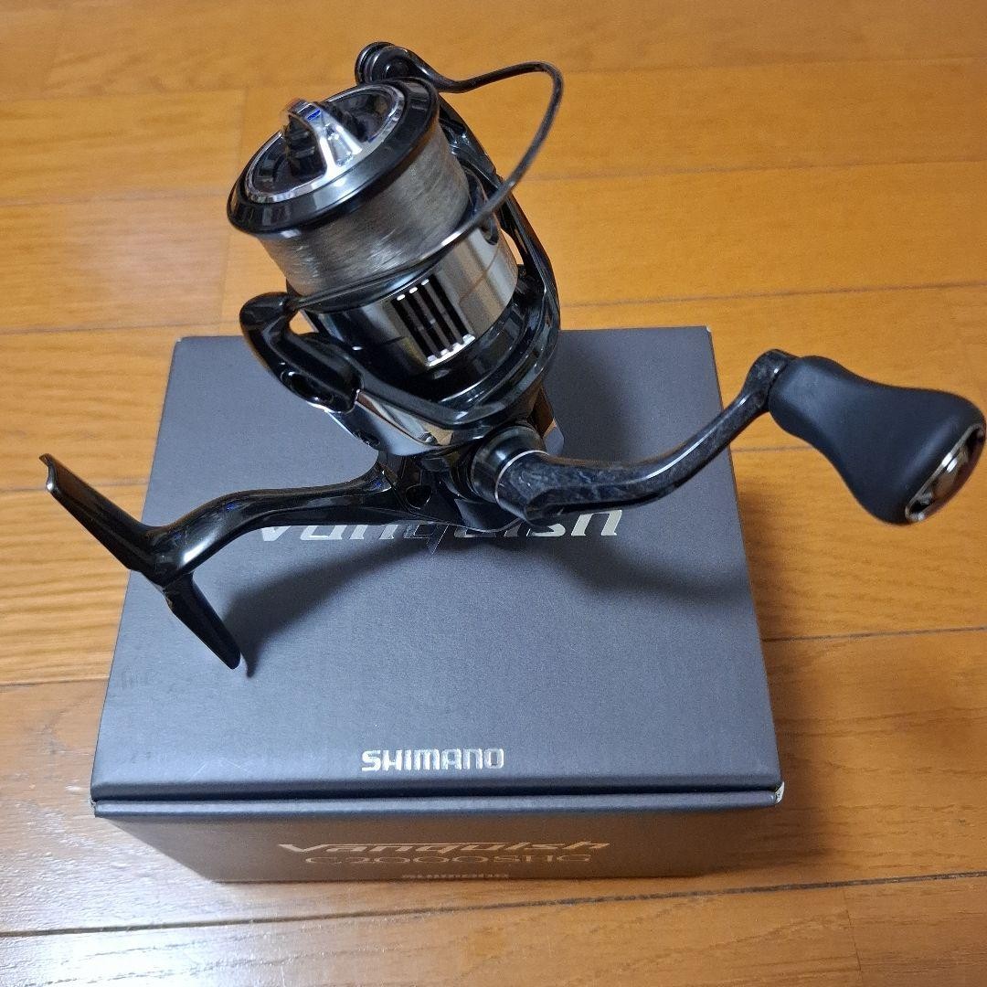 Vanquish C2000SHG Spinning Reel Stand + 4lb Nylon Line Used Like