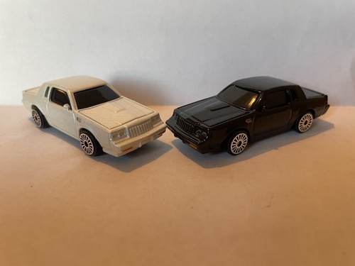 Maisto 1987 Buick Grand National 1:64 Modellauto flach schwarz-weiß 2 Stück