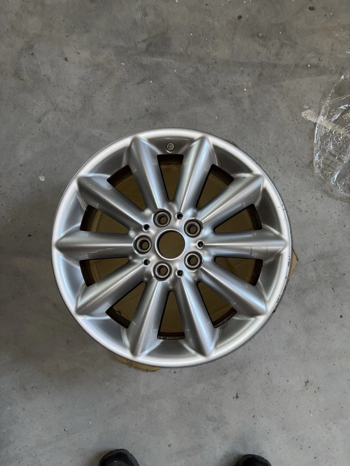 1x Original Mini Clubman F54 17 Zoll Styling Vent Spoke 518 7,5J ET54 6856045 - Bild 3 von 4