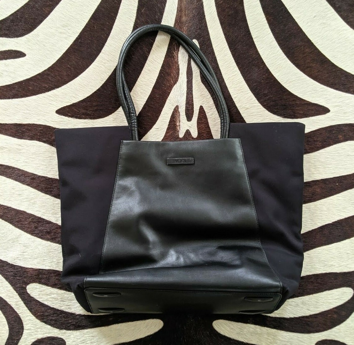 Rare Tumi Large Everyday Leather and Nylon Tote Bag Black Clean GUC VOYAGEUR image 3