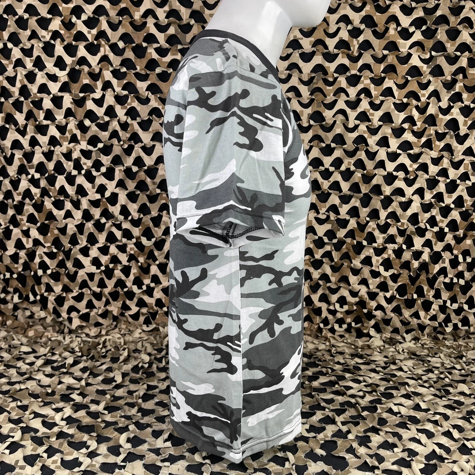 NOVA Camiseta Rothco Juvenil Manga Curta - Camuflagem Urbana - Juventude Grande - Imagem 4 de 4