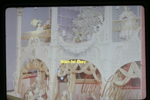 New York City Altman's Store Christmas Display in 1965 Ektachrome Slide aa 5-15b - Picture 1 of 1