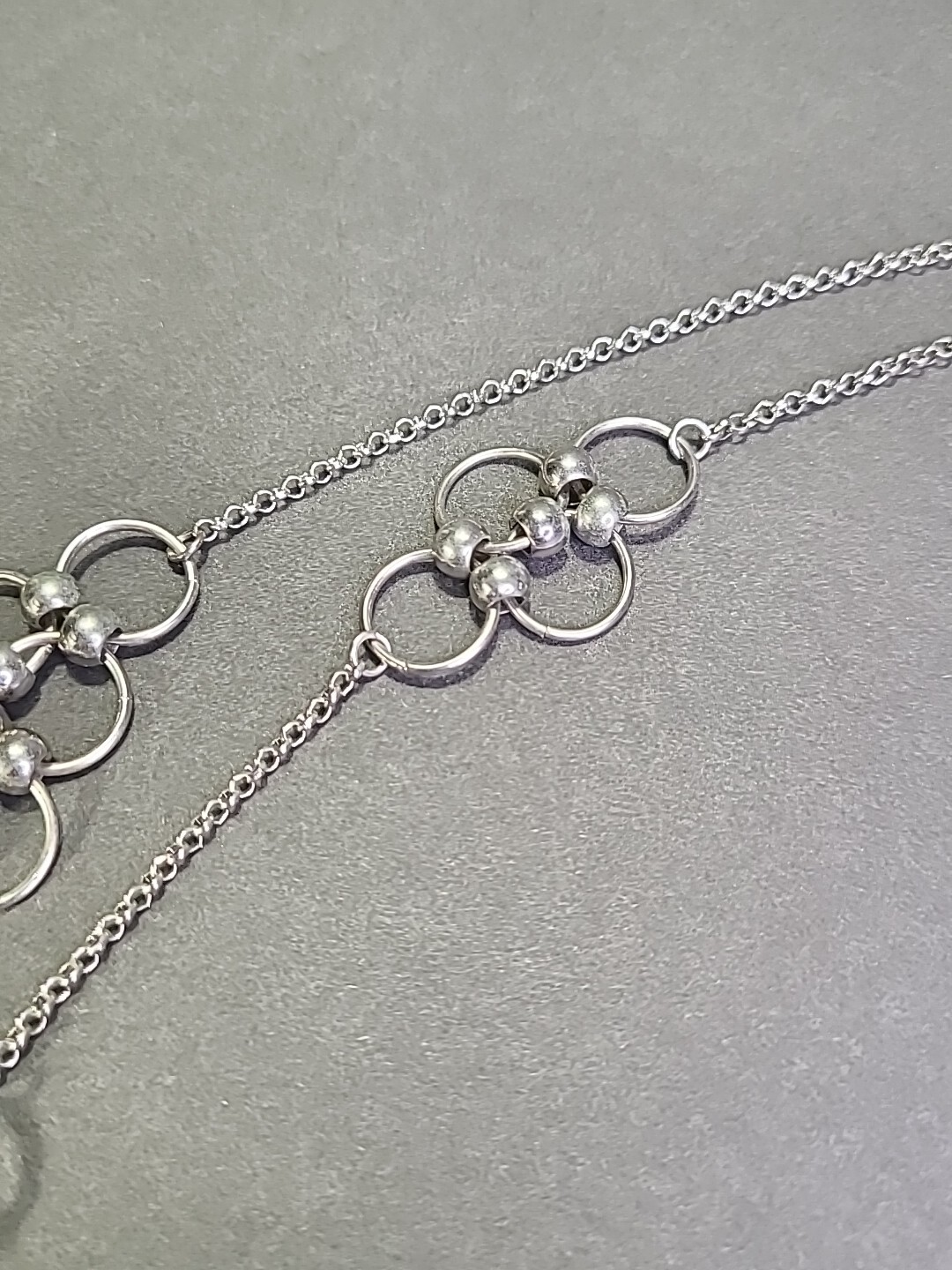 Interlocking Circles Silver Tone Multiple Flowers… - image 9