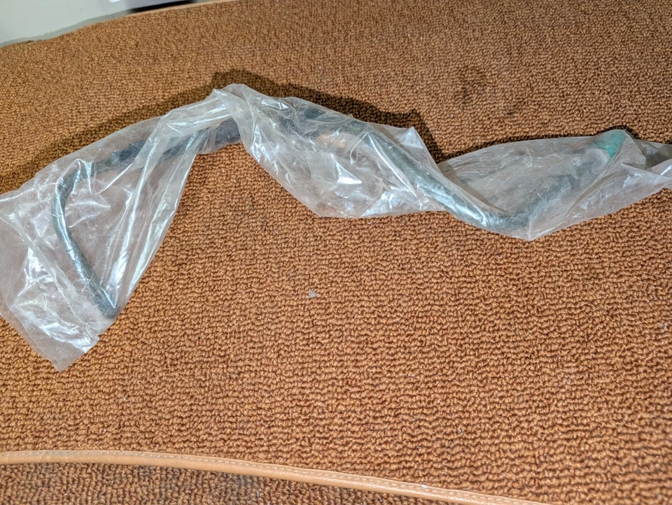 NUEVO GENUINO Jaguar XJ8 XJR Vanden Plas 4.0 Manguera de línea de alimentación de combustible Gas 95-97 Xj6 Foto 4 de 4