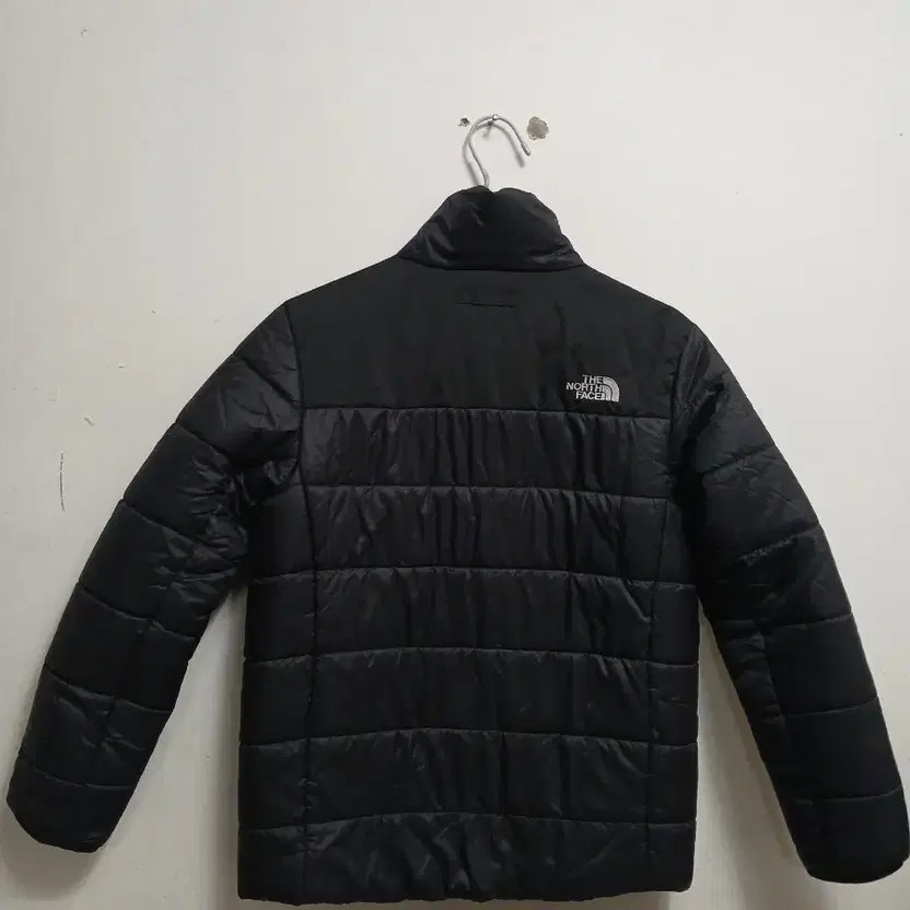 The North Face Kids Lightweight Puffer Jacket, Size 150 thumbnail 2