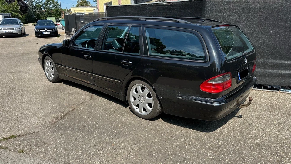 Mercedes W210 E280 T LPG ( Prins ) AHK Leder - Bild 4 von 4