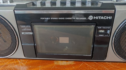 Hitachi TRK-6601L Radio Cassette Tape Boombox FM/MW/LW Vintage Retro *See Video* - Picture 7 of 16