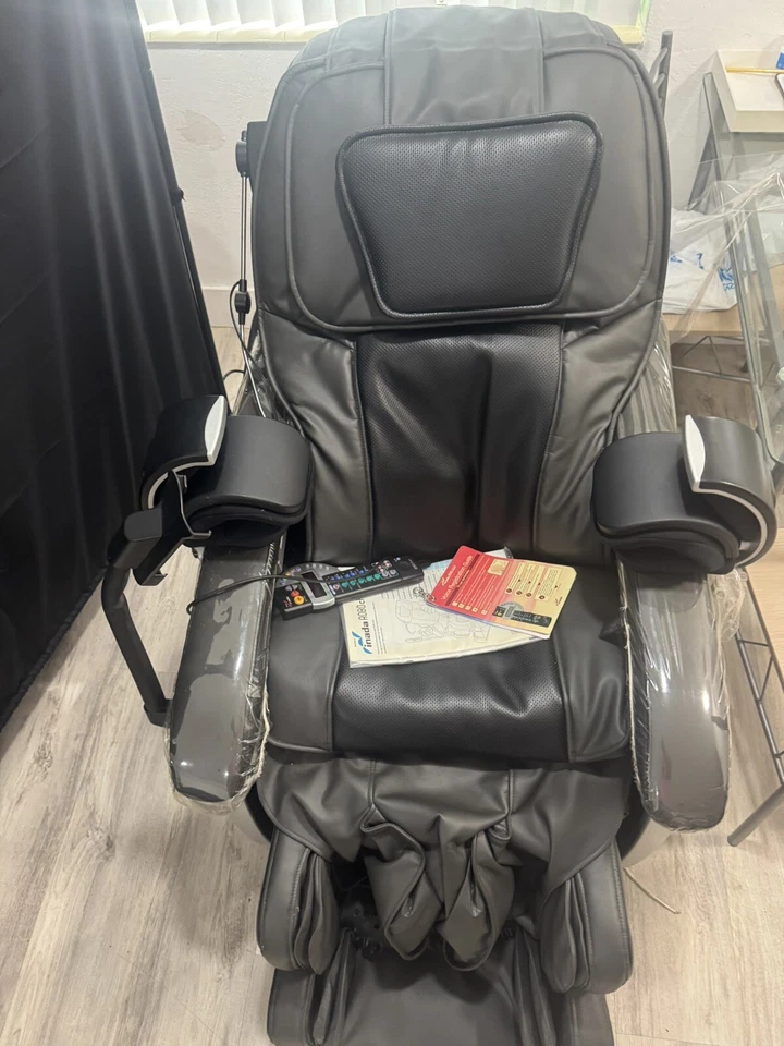 Silla de masaje Inada Robo HCP-D5A Foto 2 de 4