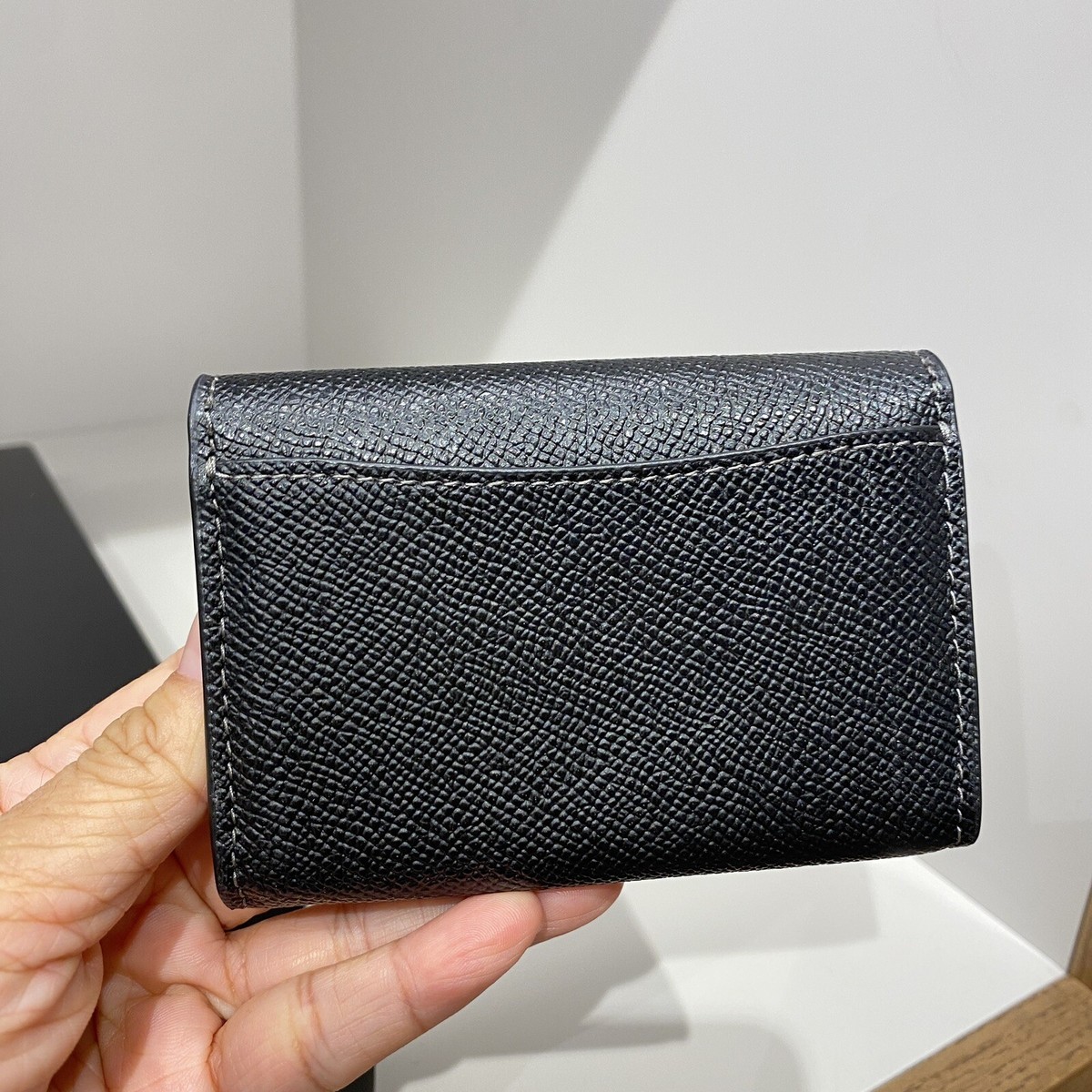 NWT Coach Flap Card Case CH487 In Black | eBay