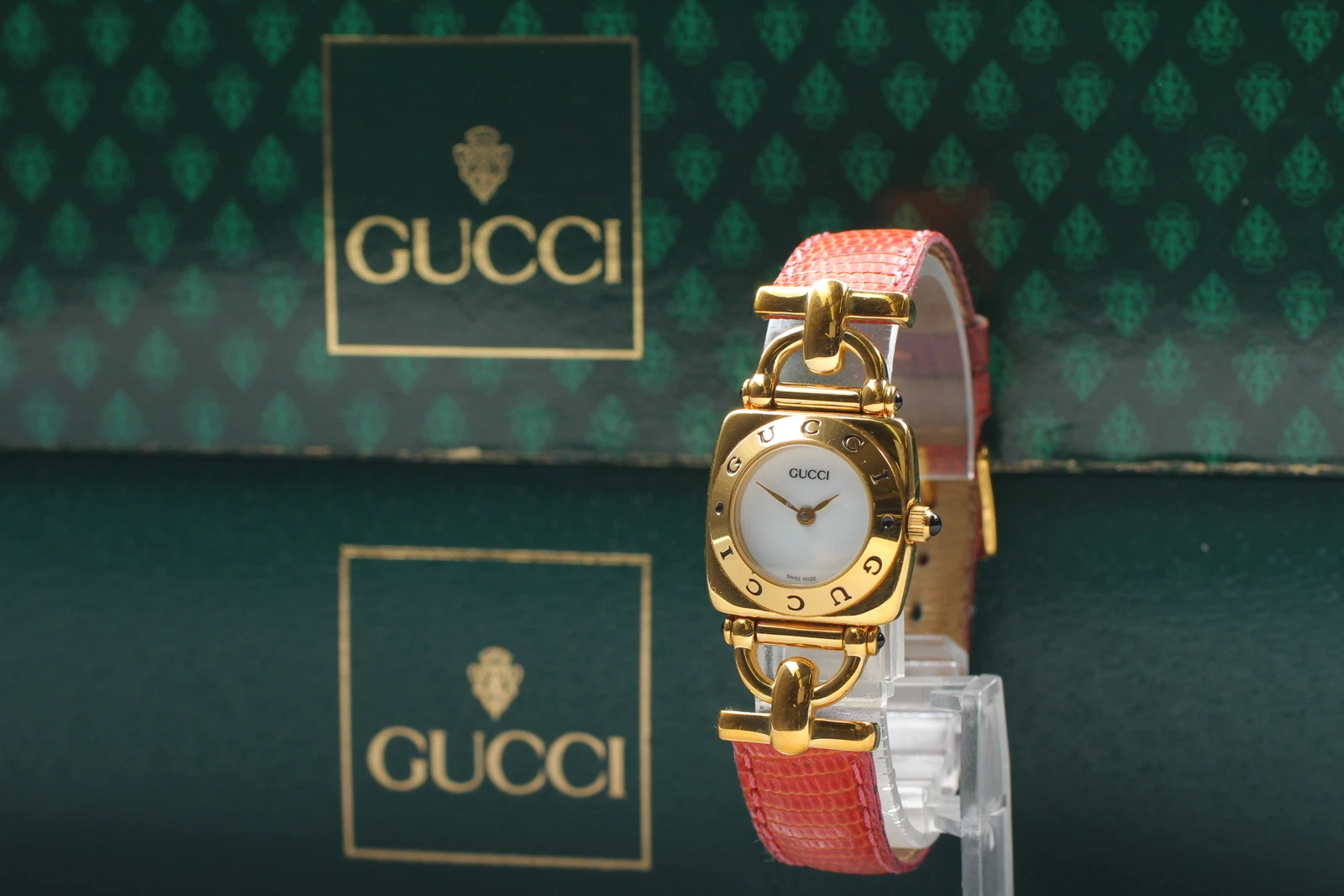 [Presque comme neuve avec boîte] Montre femme Gucci 6300L Horsebit cadran blanc quartz JAPON