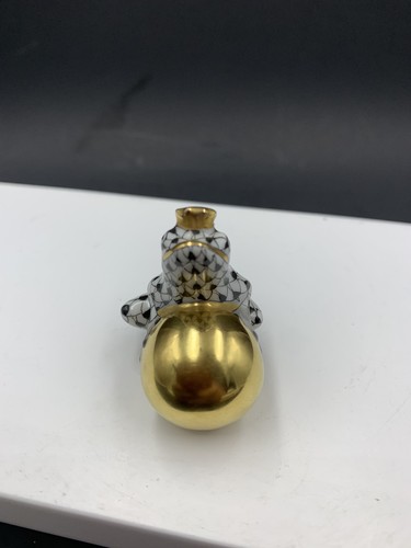 Vtg Herend Black Fishnet Frog Crowned Prince, Golden Ball, Miniature FREE SHIP! - Picture 4 of 6