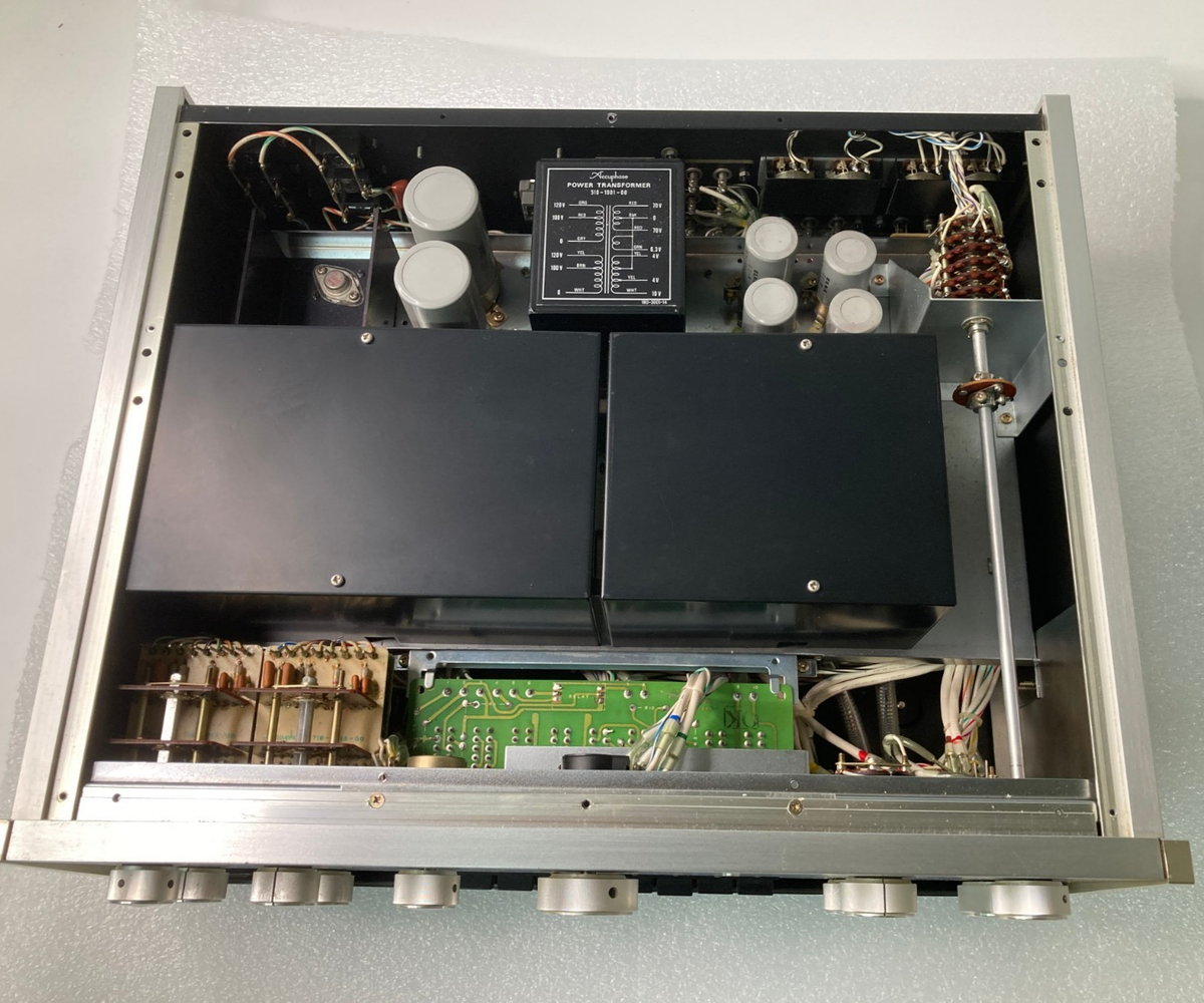 Vintage Kensonic Lab. Accuphase C-200 Stereo Control Amplifier