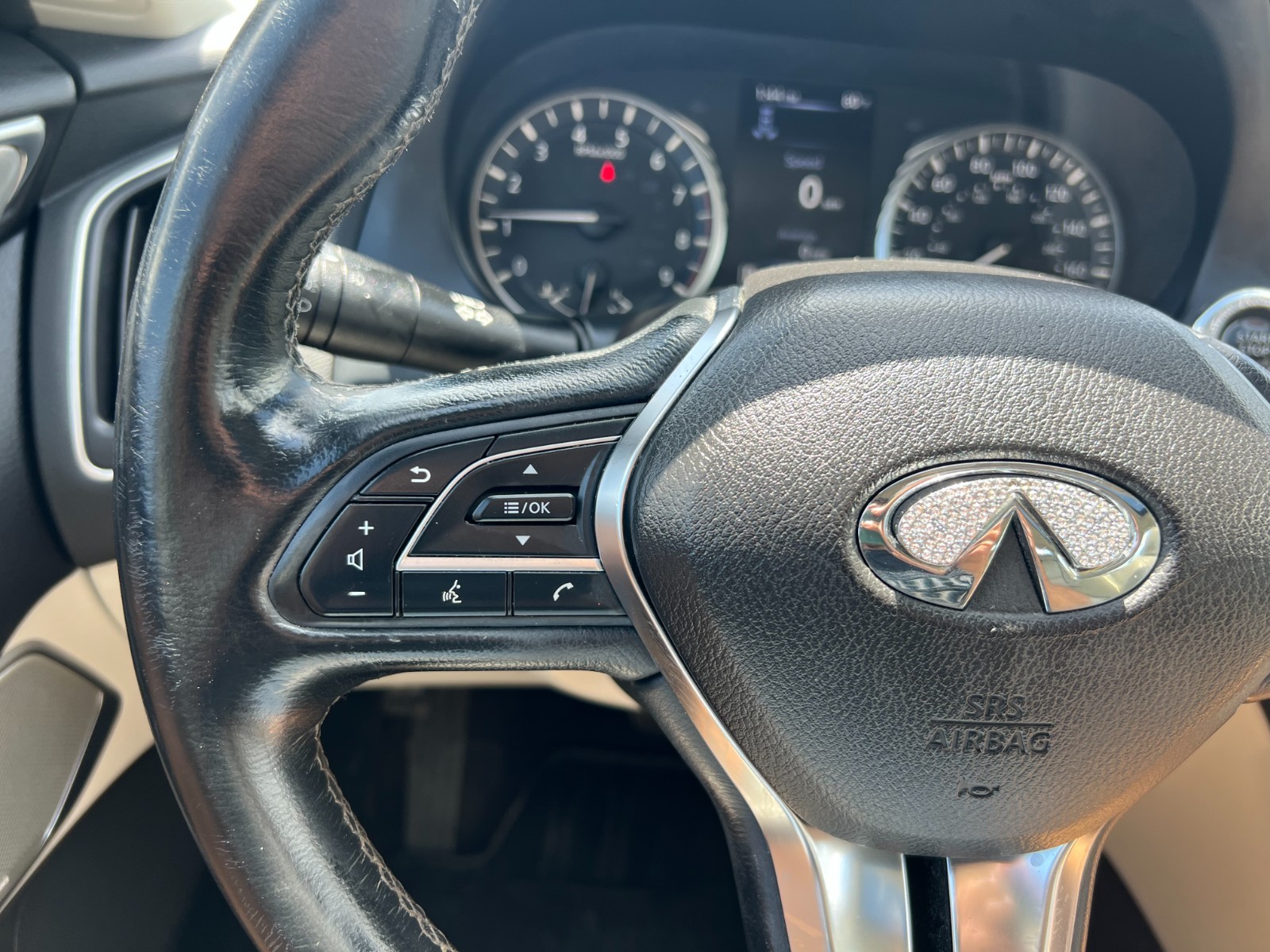 Infiniti Q50 - Image 28