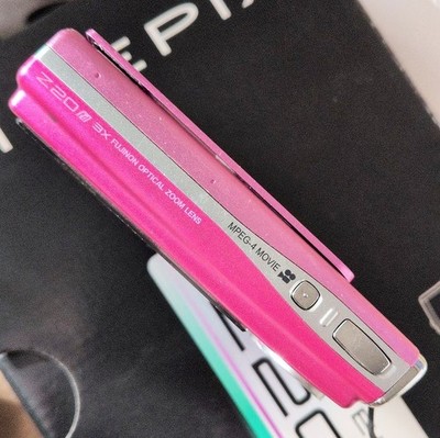 FUJIFILM FinePix Z20fd Pink 10.0MP 3x Optical Zoom Digital Camera