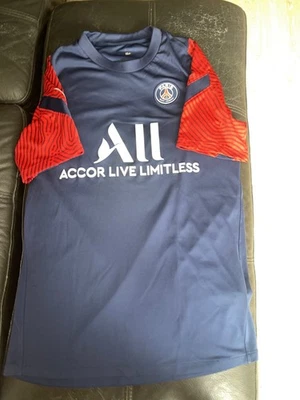 maillot entrainement psg bleu et rouge pas de défaut sur le maillot - Photo 1/2