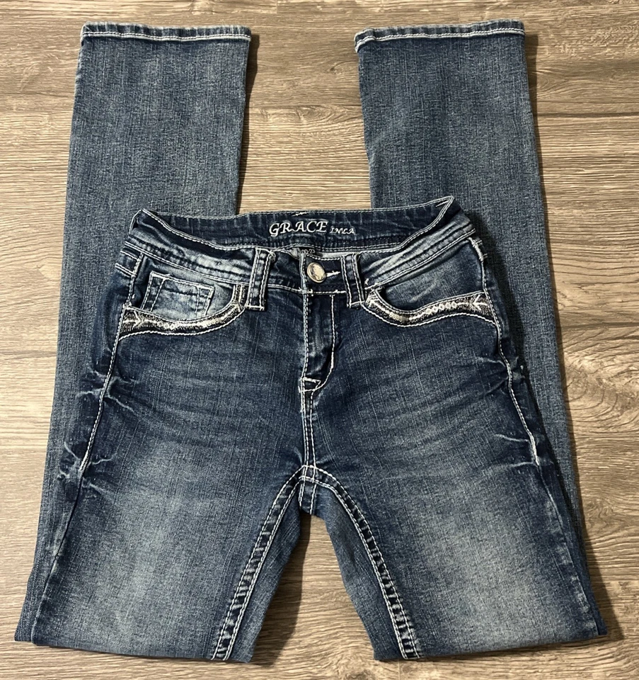 Jean Grace in LA Azteca Bordado Imitación Solapa Elastizado Tiro Bajo Talla 00 (24x31) Foto 3 de 4