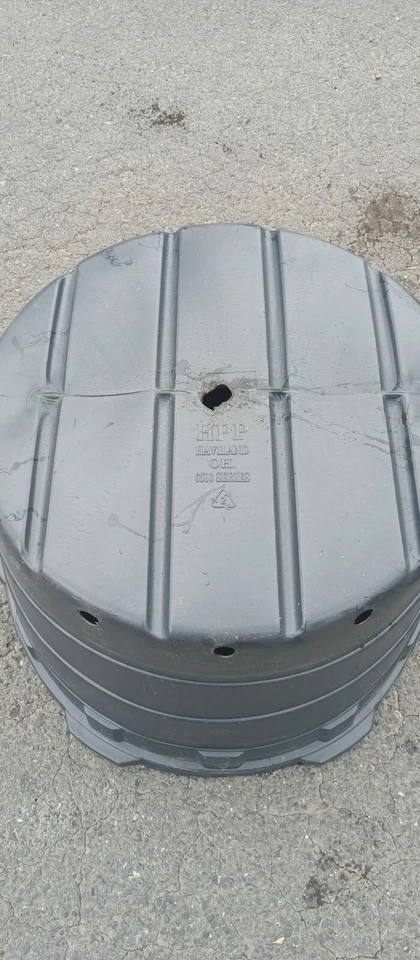 Maceta de plástico moldeada por inyección Haviland 65 gal #65 HAV 6500 jardín exterior 420 Foto 2 de 4
