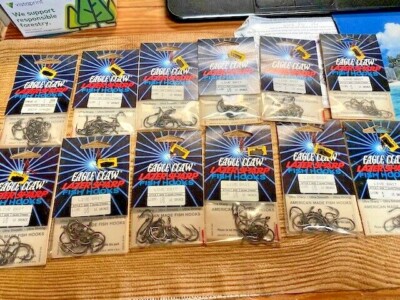 EAGLE CLAW 12 PACKS OF ASST HOOKS   15 CT new in pack