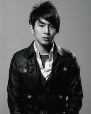 Justin Chon authentic signed Twilight 10x8 photo AFTAL & UACC [14206] In Person