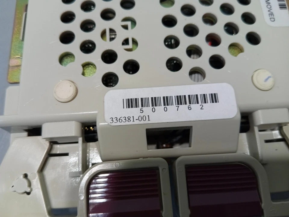 336366-001 Compaq 366381-001 9.1GB Wide Ultra SCSI3 80Pin 10K with tray, NOB NOS - Image 4 of 4