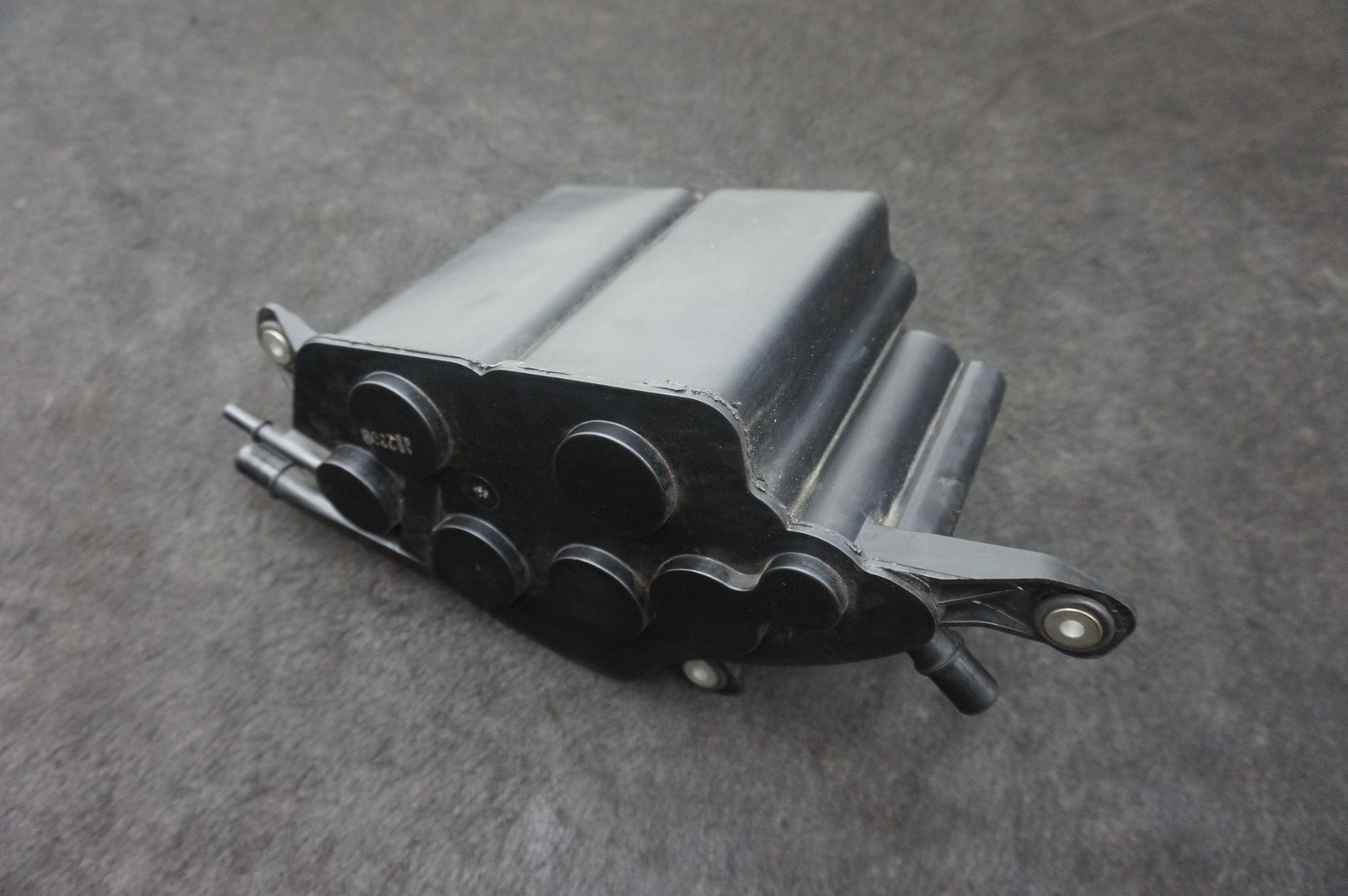 Fuel Vapor Charcoal Canister OEM 3D0201801 Bentley Continental Flying Spur 06-17