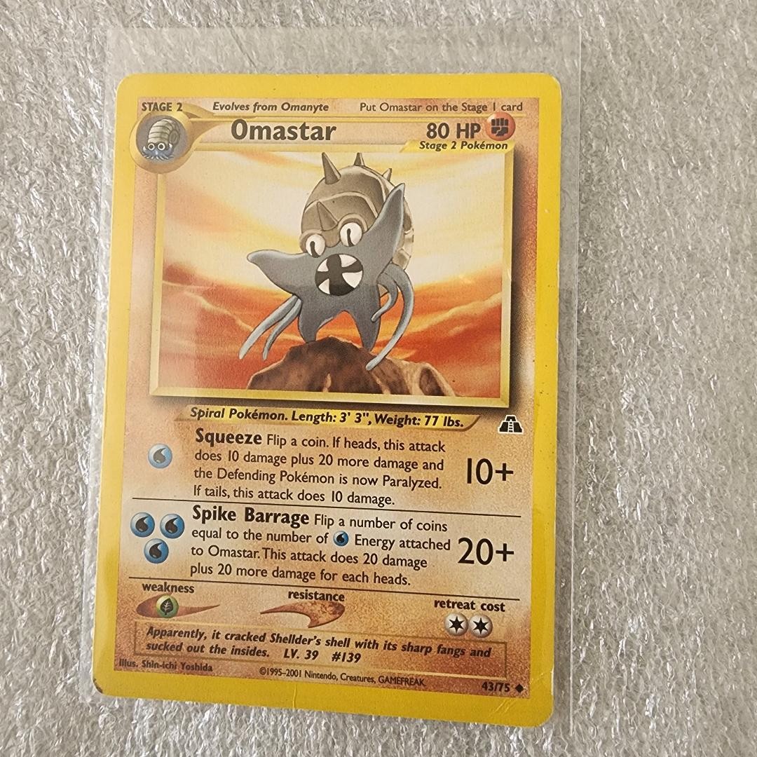 2001 POKEMON OMASTAR 43/75 TRADING CARD