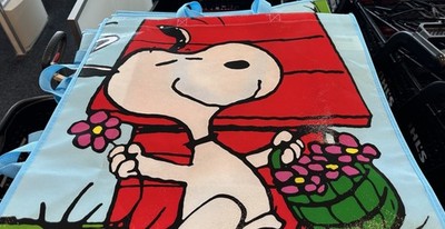 Peanuts Snoopy With Flowers Reusable Tote Bag, XL, NEW