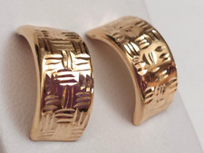 DAINTY 14K SOLID YELLOW GOLD WEAVE BASKET HALF HOOP POST BACK EARRINGS