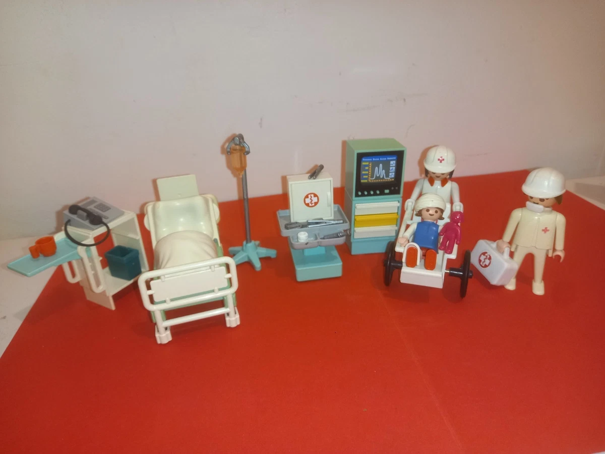 playmobil infirmière et blessé nordiste crétion