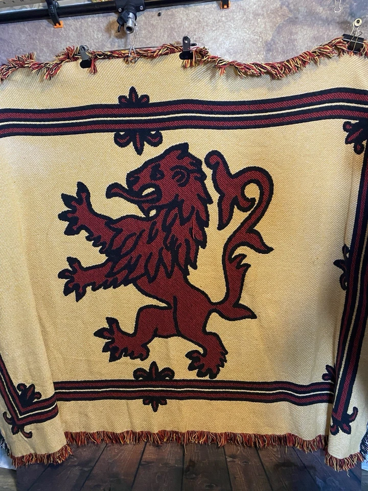 Pure Country Weavers Throw Blanket USA Scottish Rampant Cabin Cottage Core - Image 4 of 4