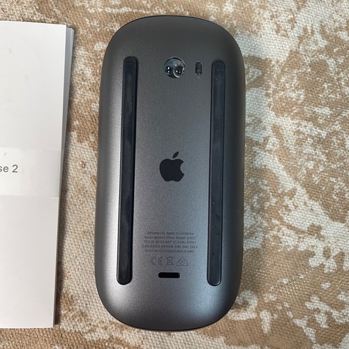 Genuine OEM Apple Magic Mouse 2 A1657- Black Space Gray - TESTED Works Great - 第 3/6 張圖片