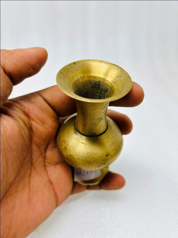 Vintage Brass Religious Holy Water Pot Old Hand Crafted Ganga Holy Water Kalash - Image 3 of 4