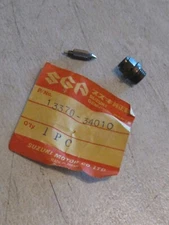 SUZUKI GT550/GT380 CARBURETOR FLOAT VALVE NEEDLE/SEAT NOS!