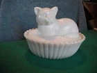 Vintage Westmoreland Milk Glass Cat On Nest Candy Dish
