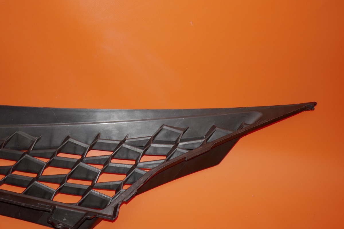 Lamborghini Huracan 2015-2018 Right Vent grille P/N 4T8853678