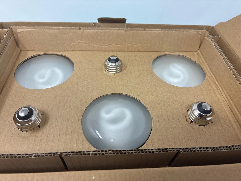 EcoSmart 65W Equivalent Daylight 5000K BR30 CFL Light Bulb (6-Pack) - Image 3 of 4